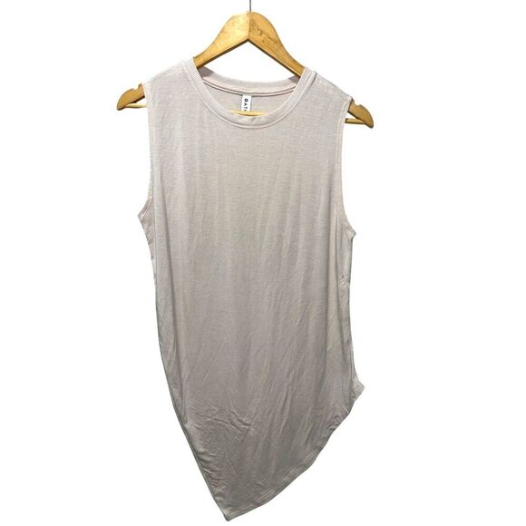 Athleta Women's Size Medium Cloudlight Restore Tank Velvety Pink Yoga Athletic - Picture 2 of 7